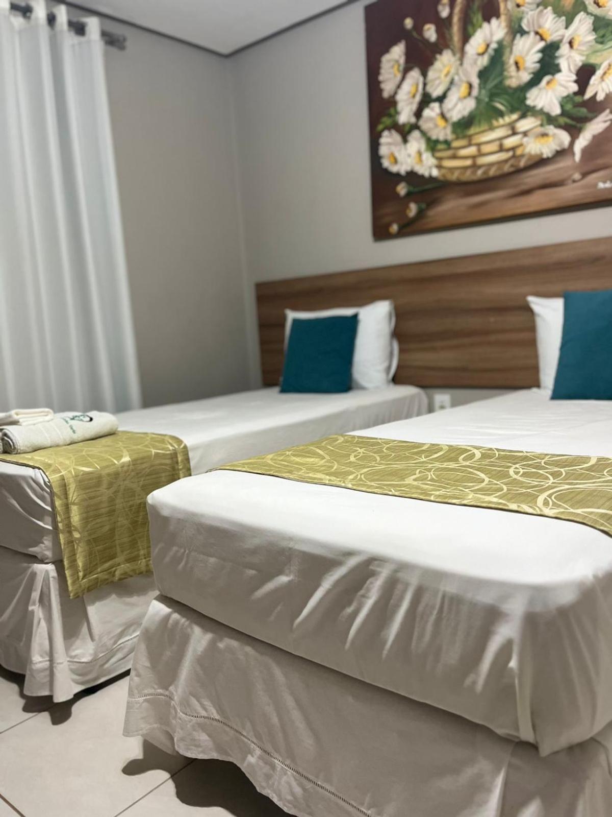 Hotel Cantinho Verde Teixeira de Freitas Szoba fotó